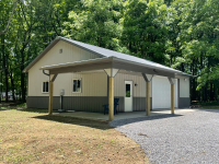 32x40x10 post-frame garage in Franklin, PA